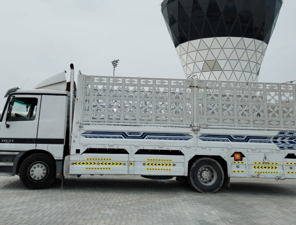 Pickup & Recovery Truck Rentals (1-Ton to 10-Ton) | Comprehensive Transport Solutions UAE